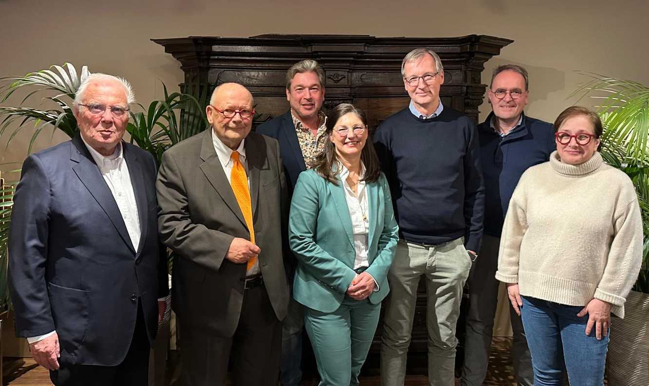 Foto_Vorstand_IReV